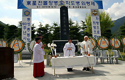 동성중고 총동창회, 전몰장병 위령제